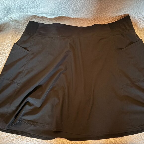 32 Degrees Cool Women's Flyweight Flared Woven Pull-On Skort - Picture 2 of 4
